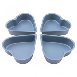 Set 4 Mini Heart Cake Tins