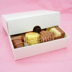 4 White Chocolate Boxes and Lids